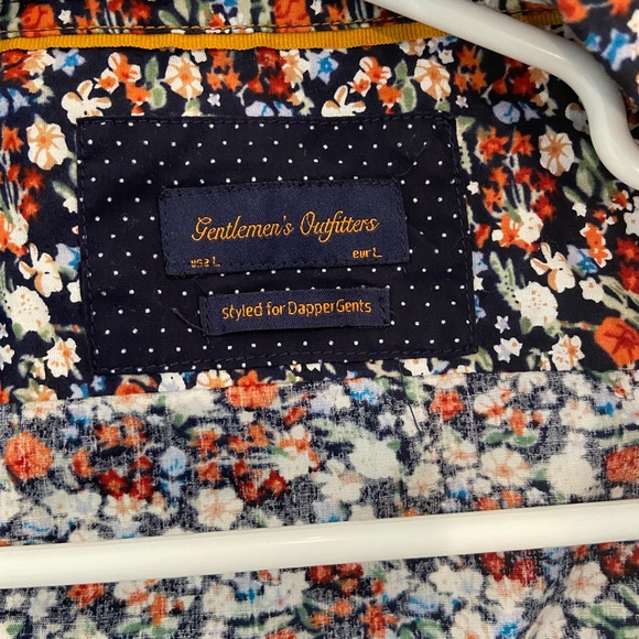 Floral button front shirt with contrasting cuffs - Picture 7 of 9